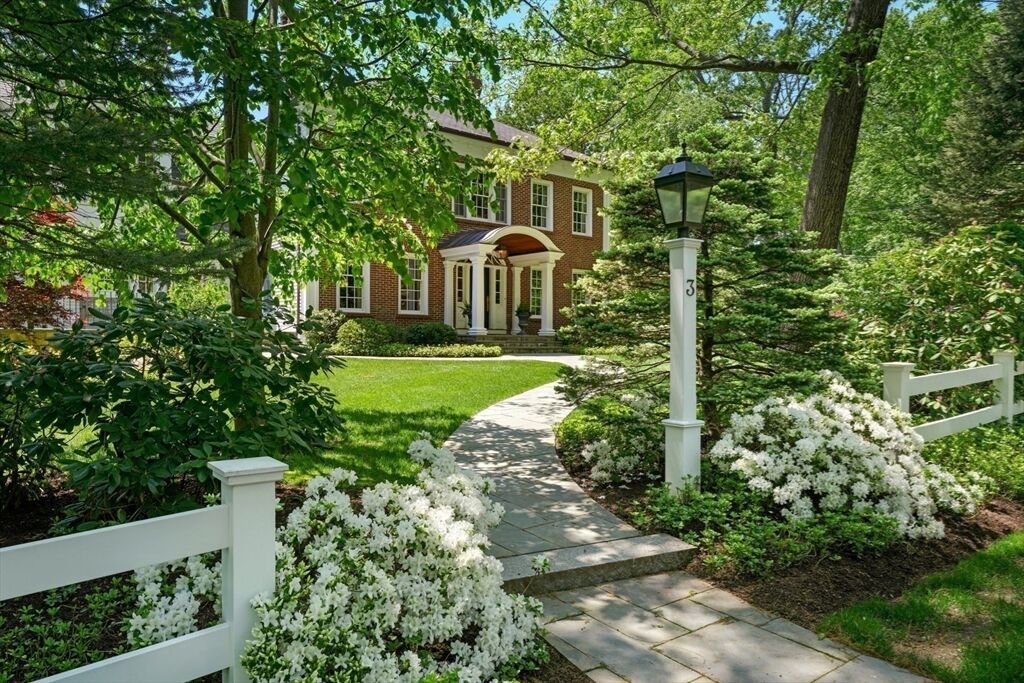 Property Photo:  3 Ravine Rd  MA 02481 
