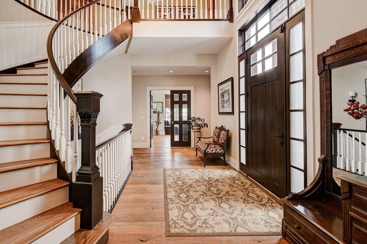 Property Photo:  1320 17A Street NW  AB T2N 2E9 