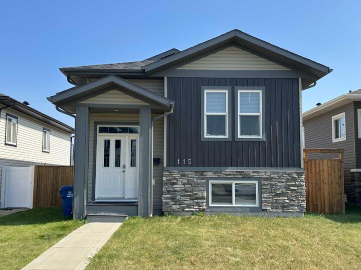 115 Aurora Heights  Blackfalds AB T4M 0M6 photo