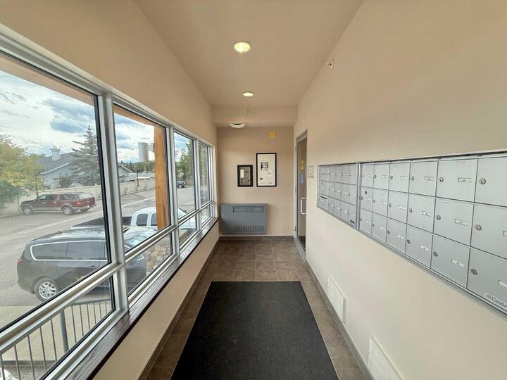 Property Photo:  109 Seabolt Drive 305  AB T7V 1K2 