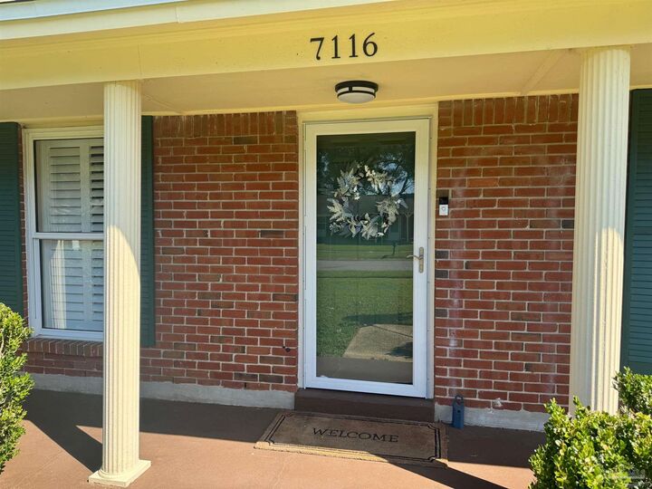 Property Photo:  7116 Santa Barbara St  FL 32526 