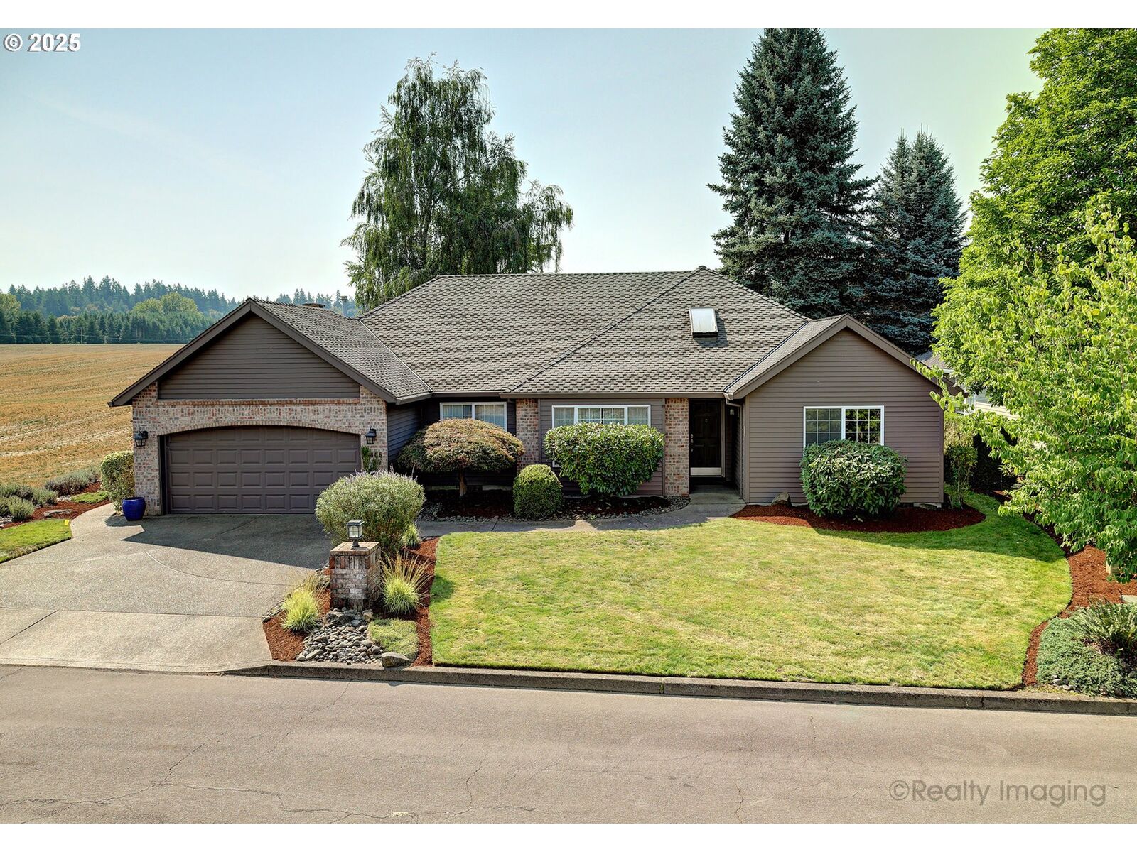Property Photo: 6806 SW Wheatland Run OR 97070