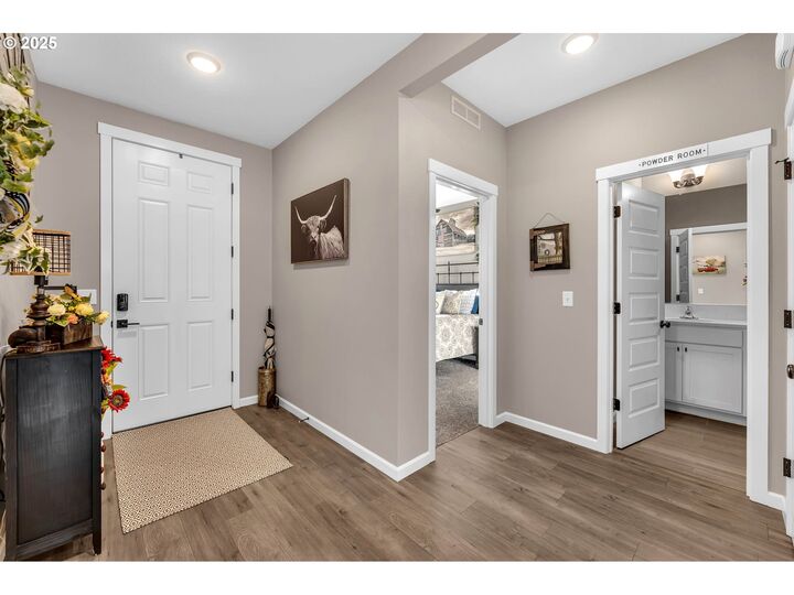 Property Photo: 2661 NW 9th Pl WA 98604