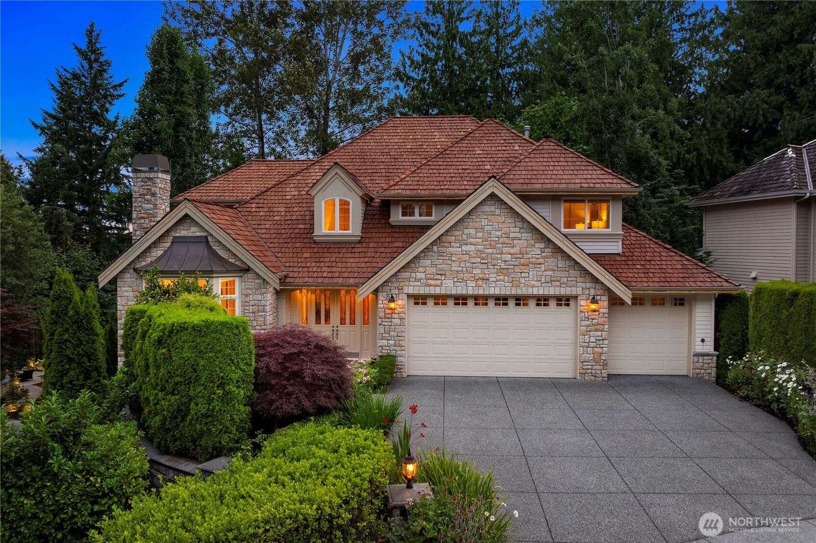 Property Photo:  4123  198th Court NE  WA 98074 