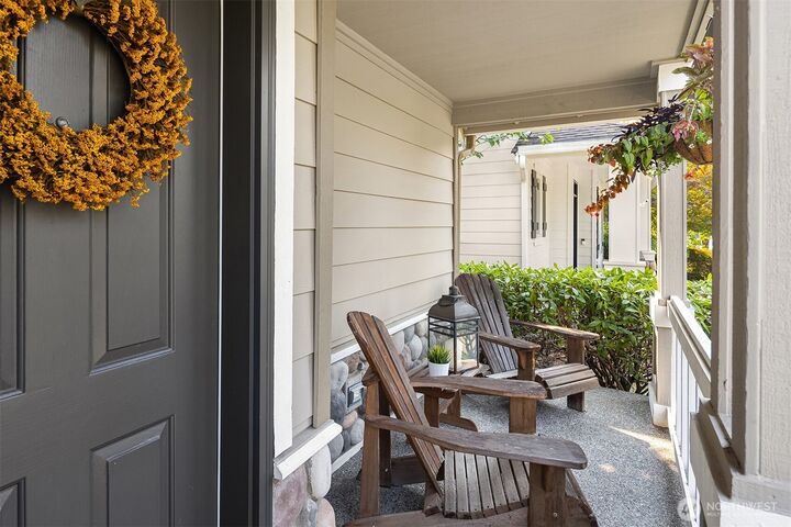 Property Photo:  6522 W Crest View Loop SE  WA 98065 