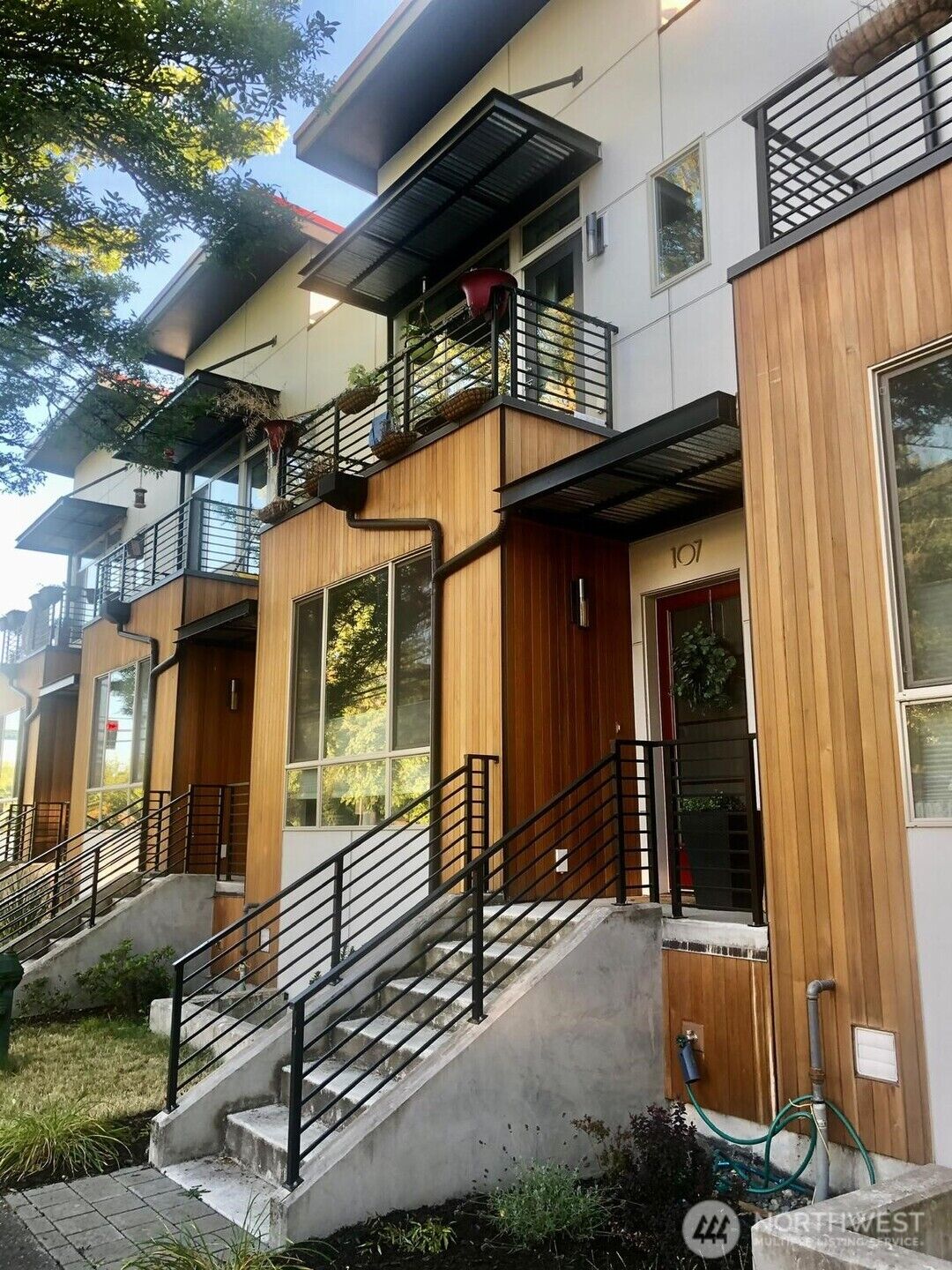 Property Photo:  107  Martin Luther King Jr Way 107  WA 98122 