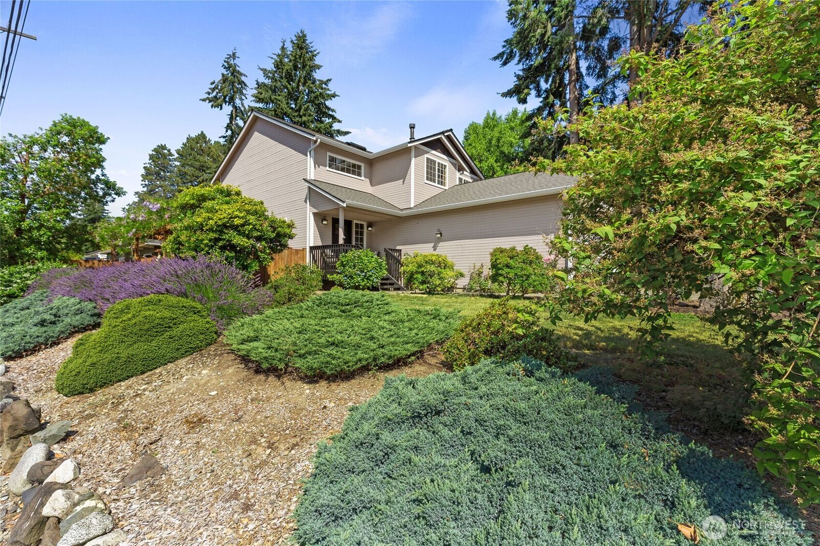Property Photo: 16267 16th Avenue SW WA 98166