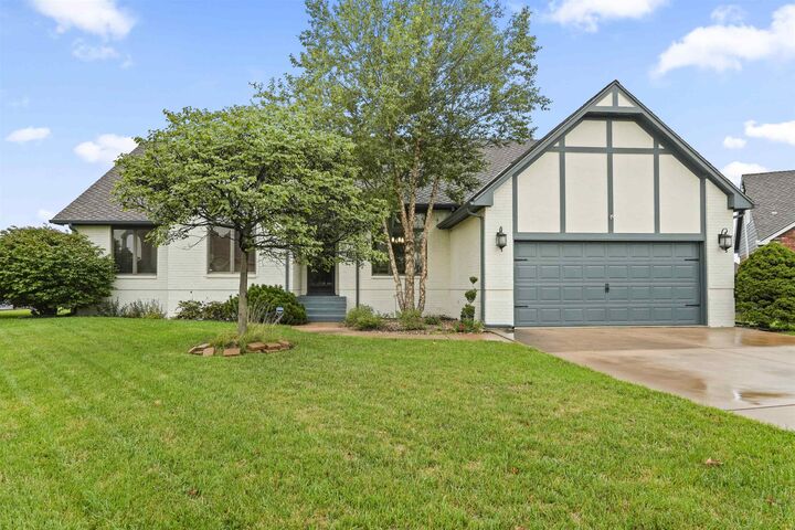 4206 N Spyglass Cir  Wichita KS 67226 photo