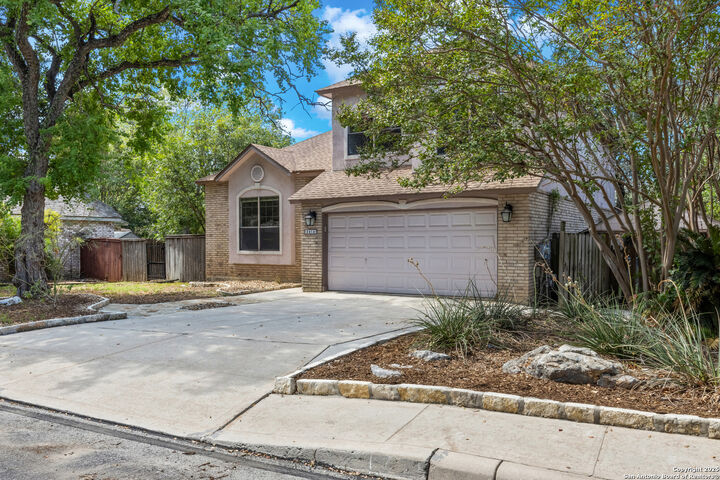 Property Photo: 2414 Trace Oak TX 78232