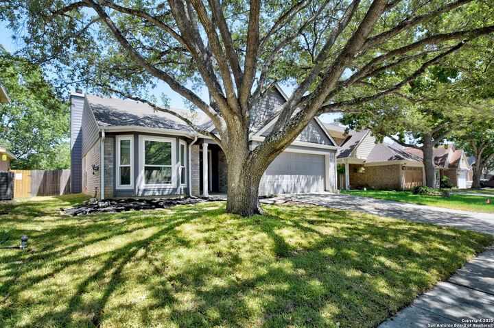 Property Photo: 10618 Mustang TX 78109