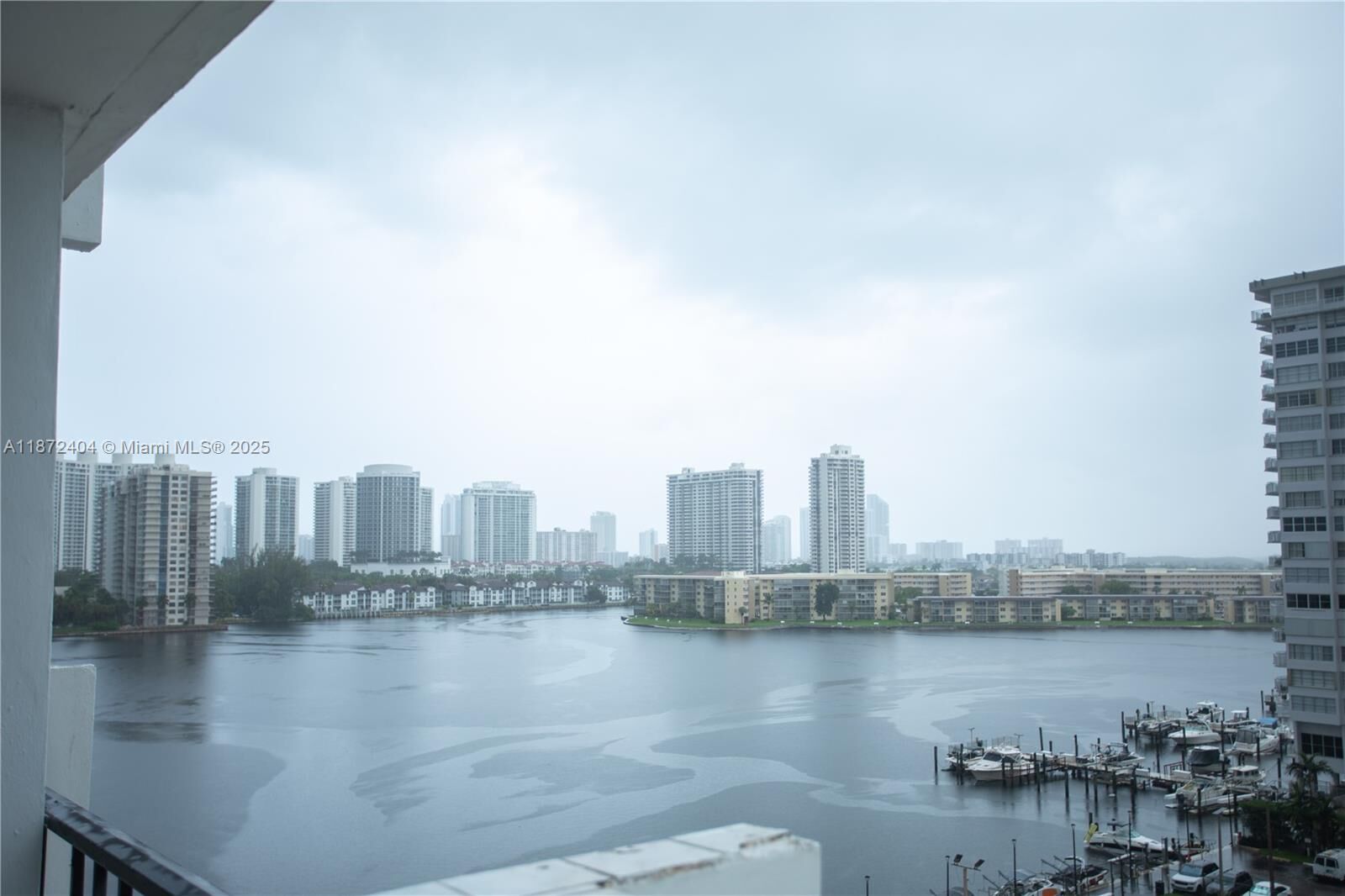 Property Photo: 2780 NE 183rd St 908 FL 33160