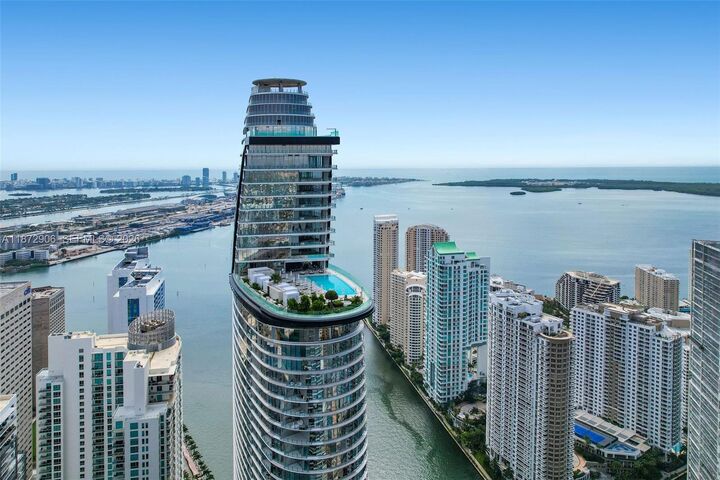 Property Photo:  300 Biscayne Blvd Way Ph6001  FL 33131 