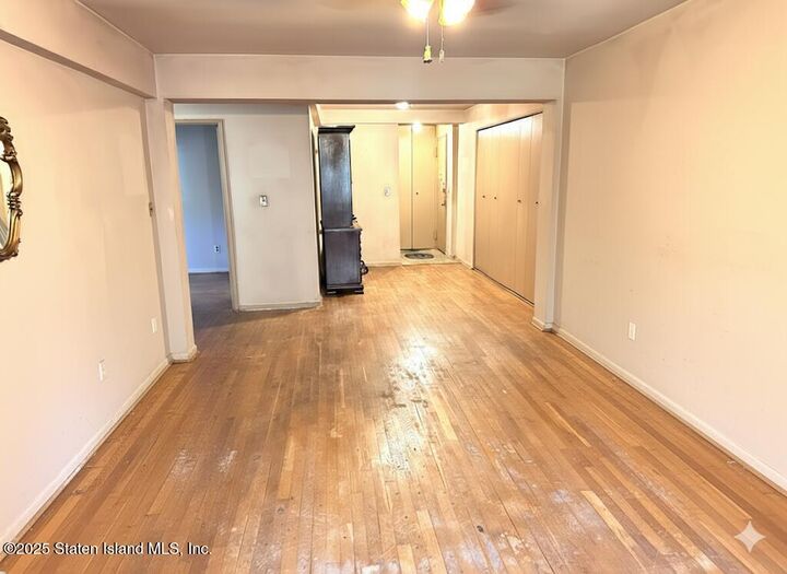 Property Photo: 50 Fort Place A3j NY 10301