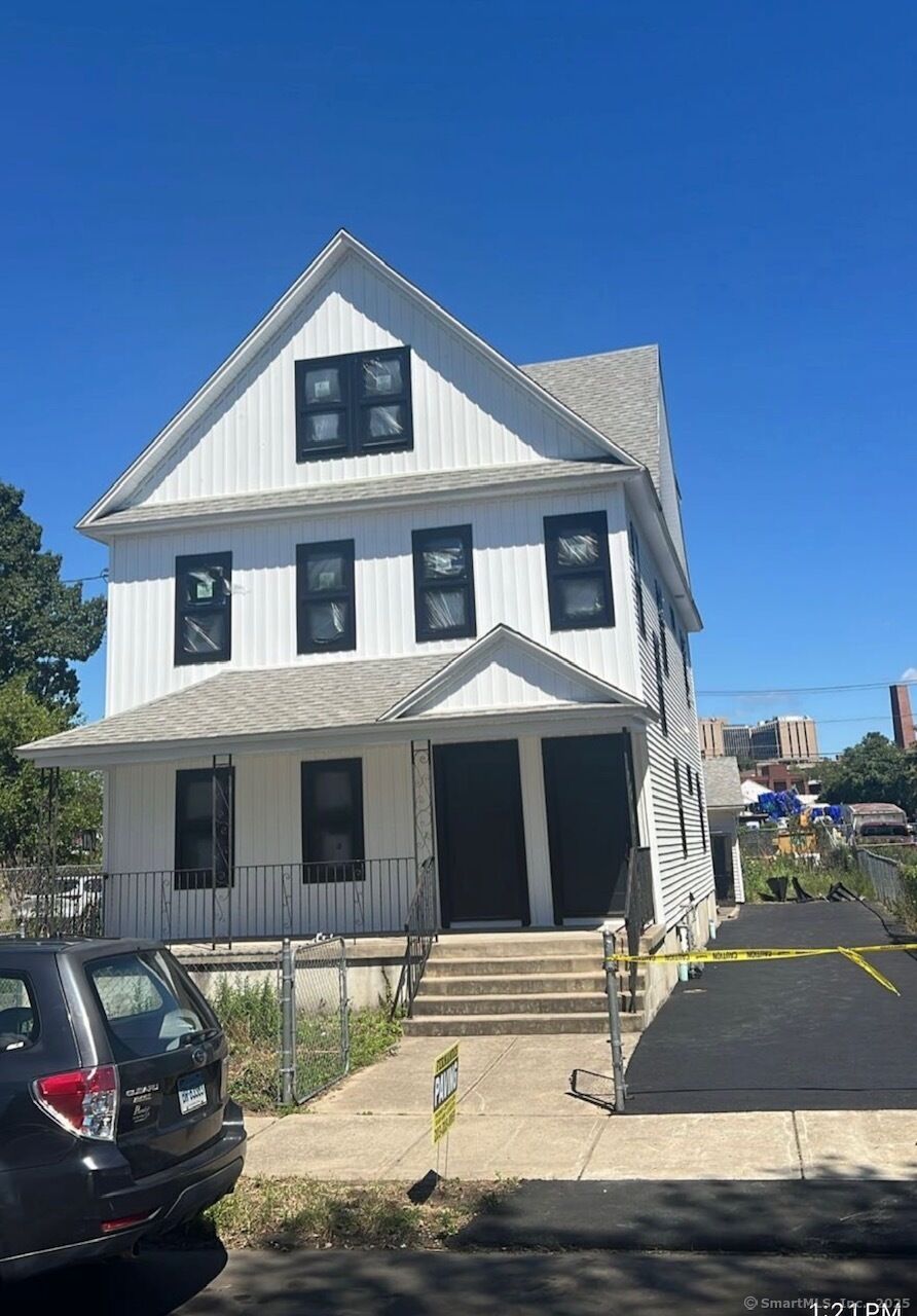 Property Photo: 141 Holly Street Second Floor CT 06607