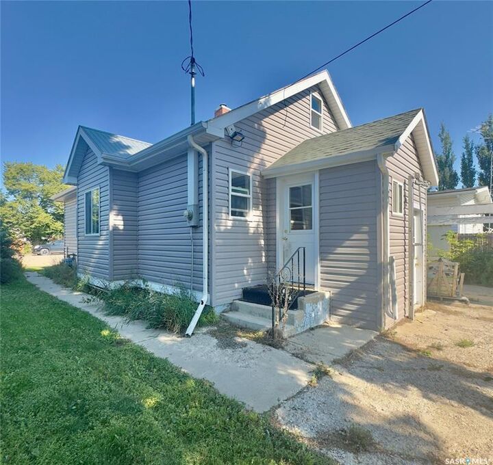 Property Photo: 210 1st Street E SK S0J 0J0