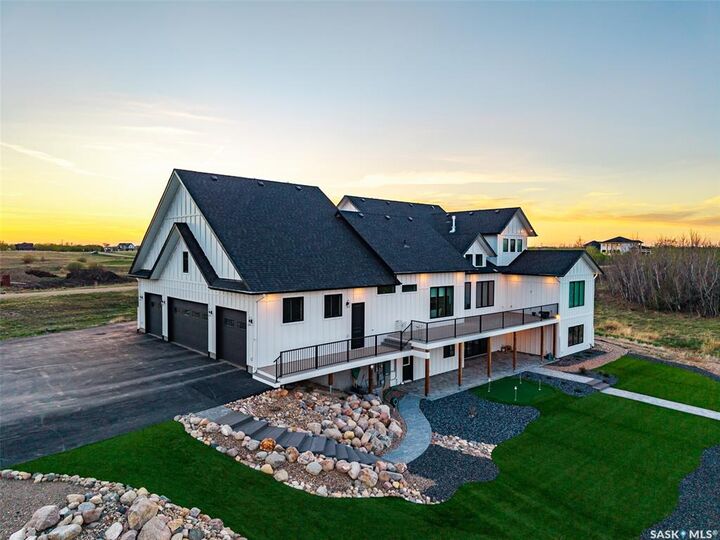 Property Photo:  43 Applewood Court  SK S7V 0X4 
