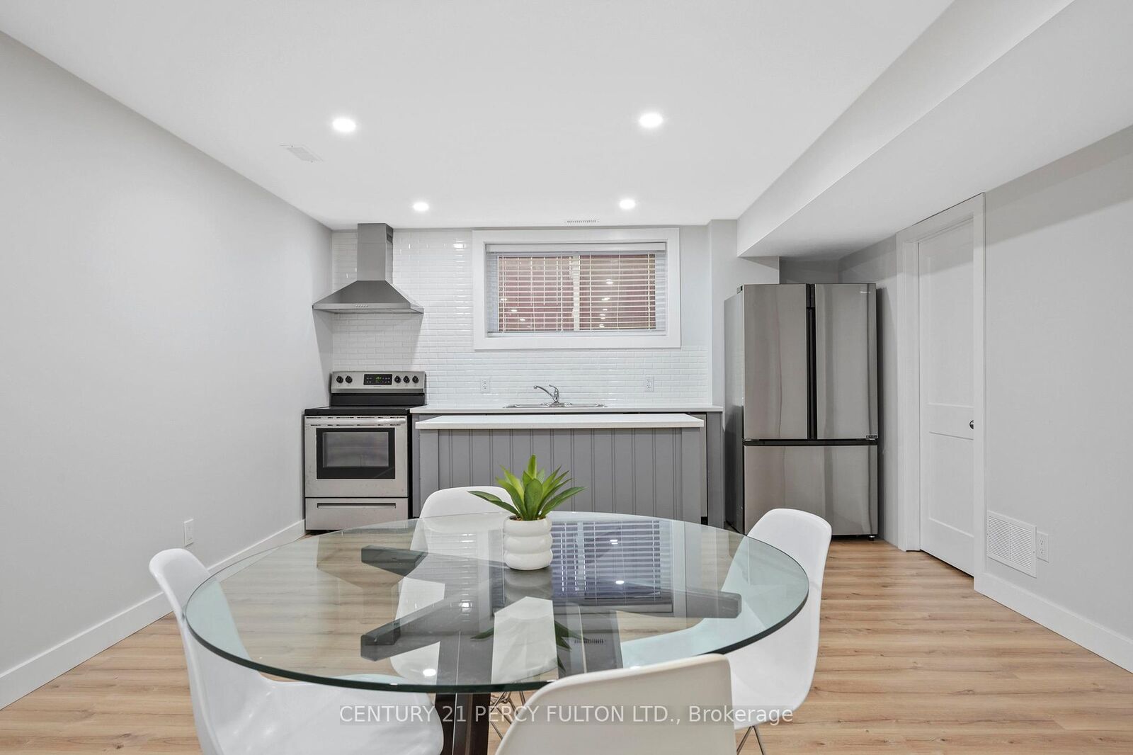 Property Photo:  1986 Kate Avenue Basement  ON L9S 1Y2 