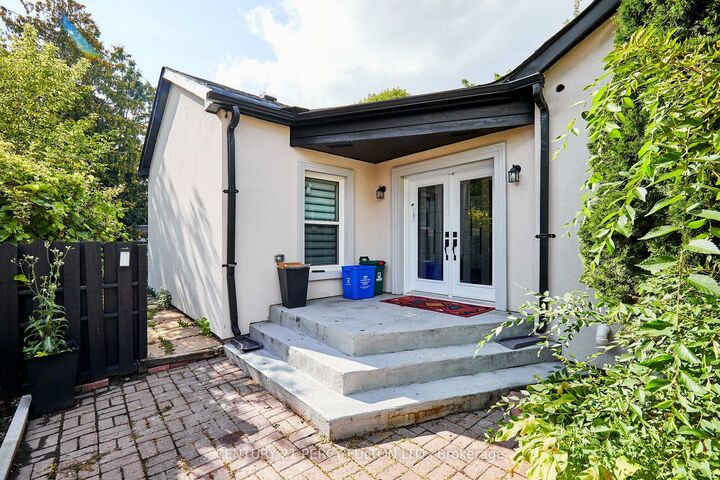 Property Photo: 132 Old Harwood Avenue ON L1T 4W4