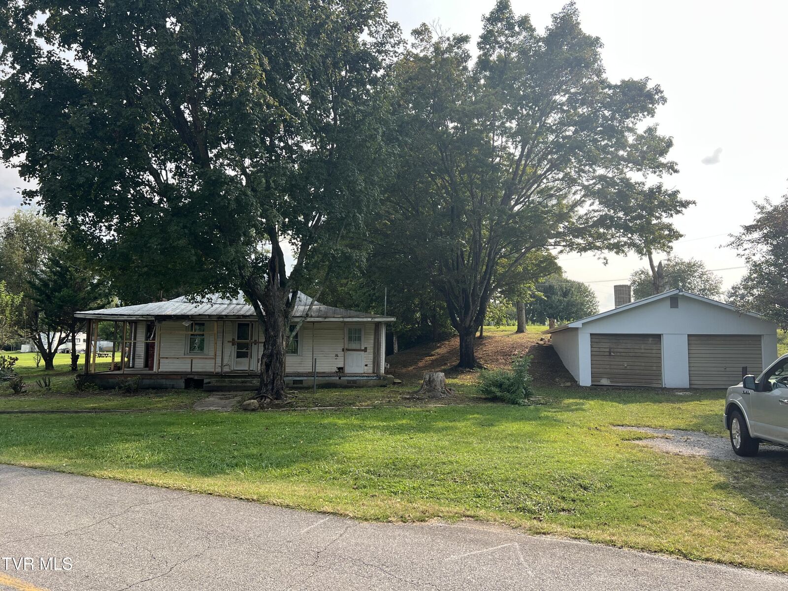 Property Photo: 110 Fishpond Road TN 37641