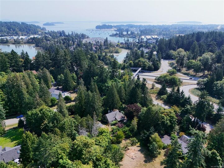 Property Photo:  1720 Swartz Bay Rd  BC V8L 5R2 