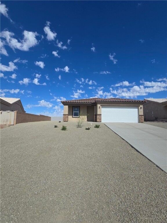Property Photo:  2141 E Crystal Drive  AZ 86426 