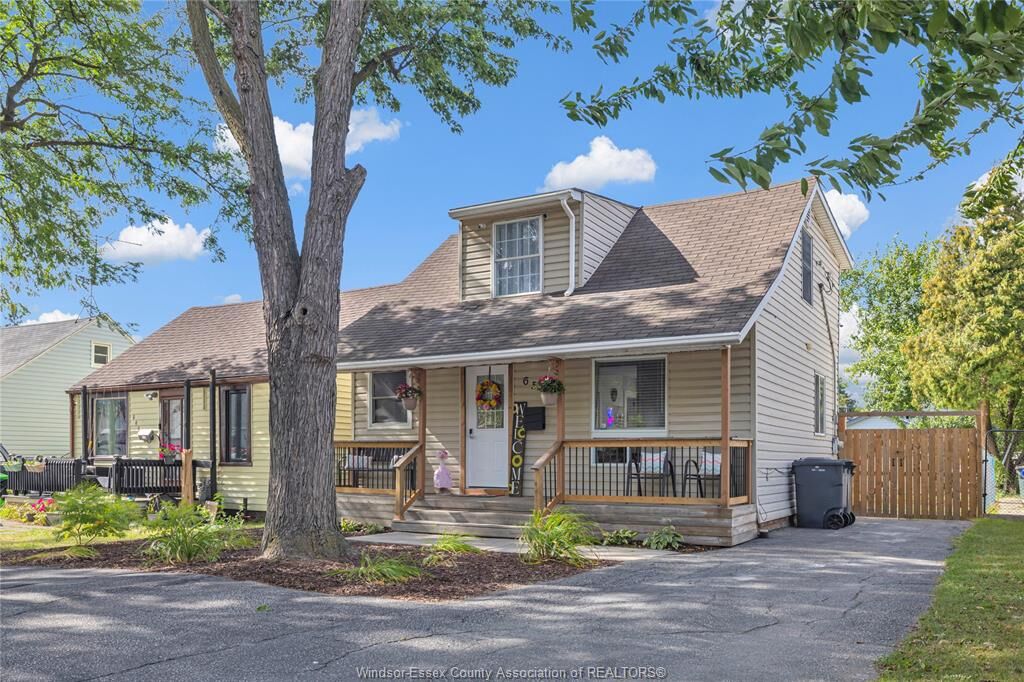 Property Photo:  650 Vanier Street  ON N8X 3E3 