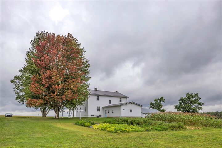Property Photo: 334 Dutch Ln PA 16142