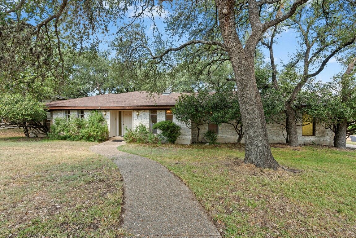 Property Photo: 7706 West Rim Drive TX 78731