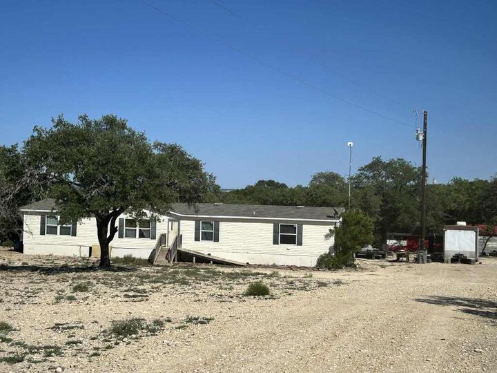 372 Private Road 3447  Kempner TX 76539 photo