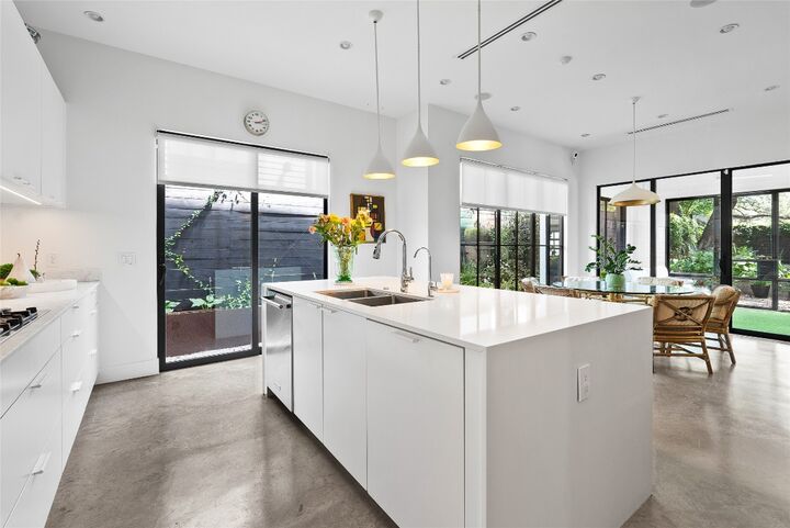 Property Photo:  402 Crockett Street  TX 78704 