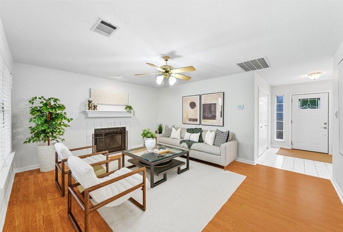Property Photo: 212 Maple Drive TX 78610