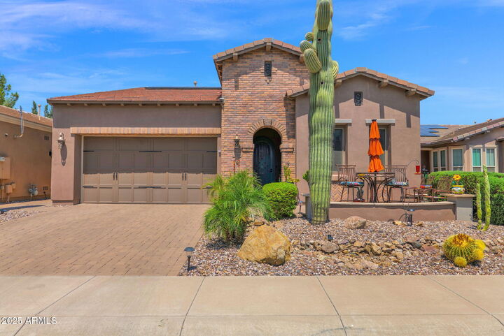 Property Photo: 1756 E Azafran Trail AZ 85140