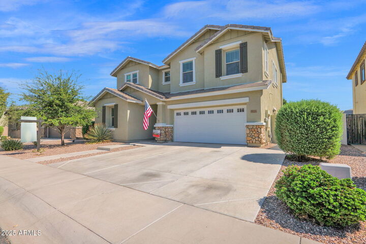 Property Photo: 3035 E Russell Street AZ 85213