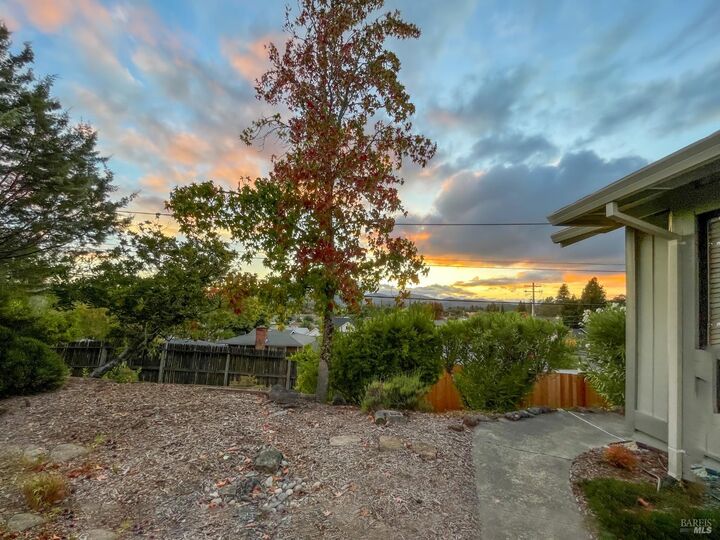 Property Photo:  531 Jachetta Court  CA 95448 