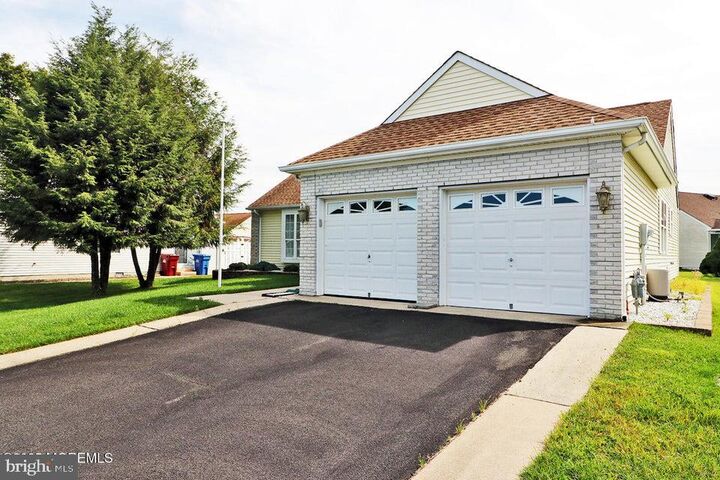 Property Photo:  5 Corfu Court  NJ 08757 