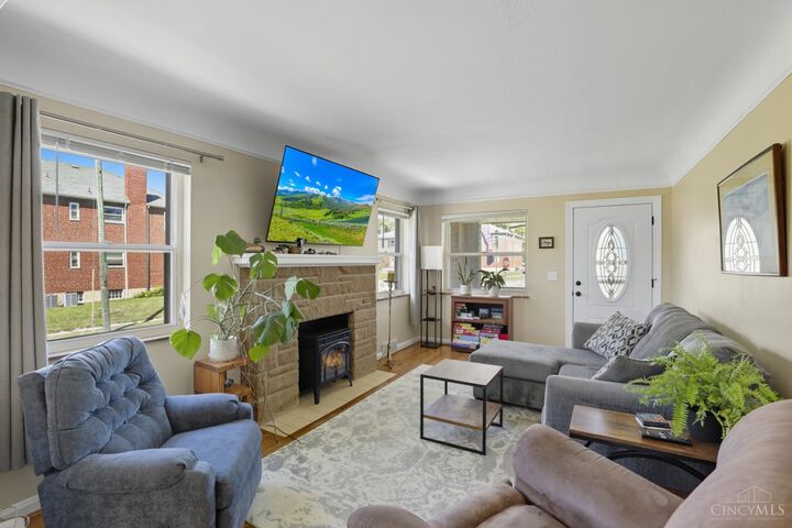 Property Photo:  4031 Homelawn Avenue  OH 45211 