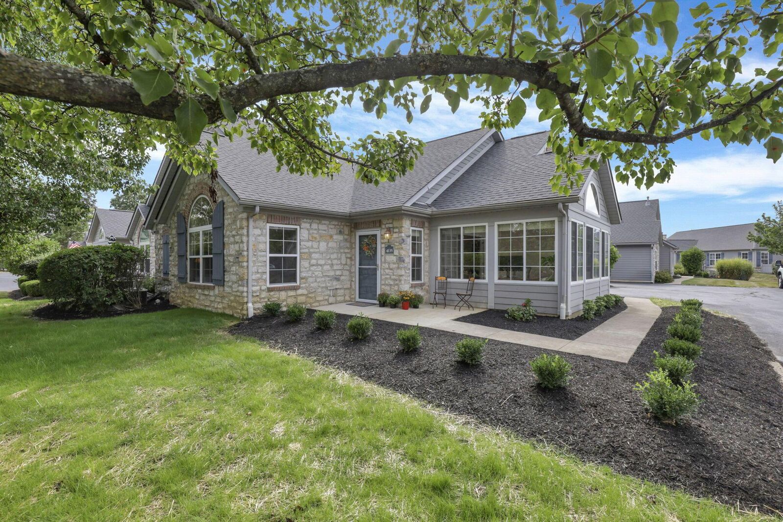 Property Photo:  4135 Aumbrey Court  OH 43054 