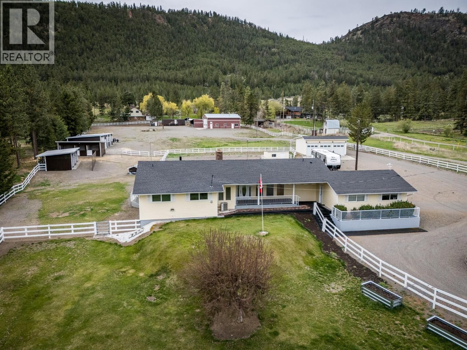 Property Photo:  9180 Barnhartvale Road  BC V2C 6W1 