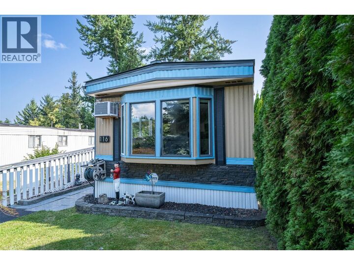 Property Photo:  3350 10 Avenue Northeast 116  BC V1E 4N9 