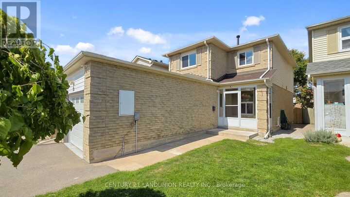 Property Photo:  78 Maresfield Drive  ON M1V 2X2 
