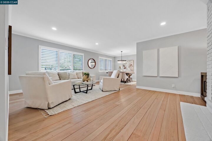 Property Photo: 415 Blackstone Ct CA 94598