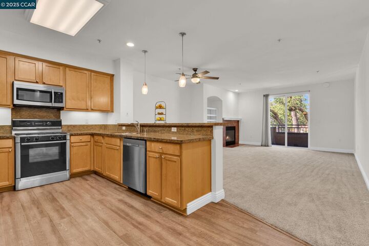 Property Photo:  1310 Creekside Dr 303  CA 94596 