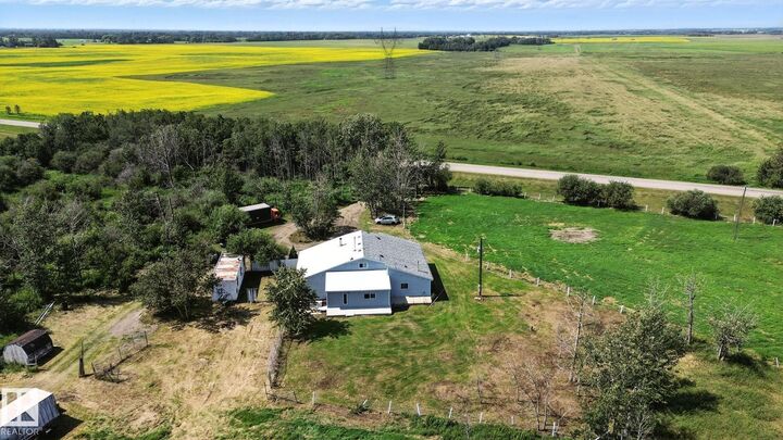 Property Photo: 51019 Rge Road 273 AB T7Z 1Z7