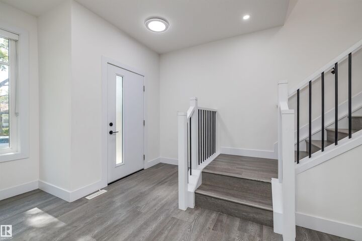 Property Photo:  7540 81 Avenue NW  AB T6C 0B5 