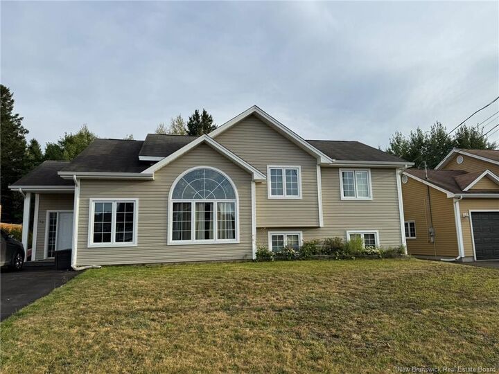 Property Photo:  52 Cumberland Street  NB E1G 0Z8 