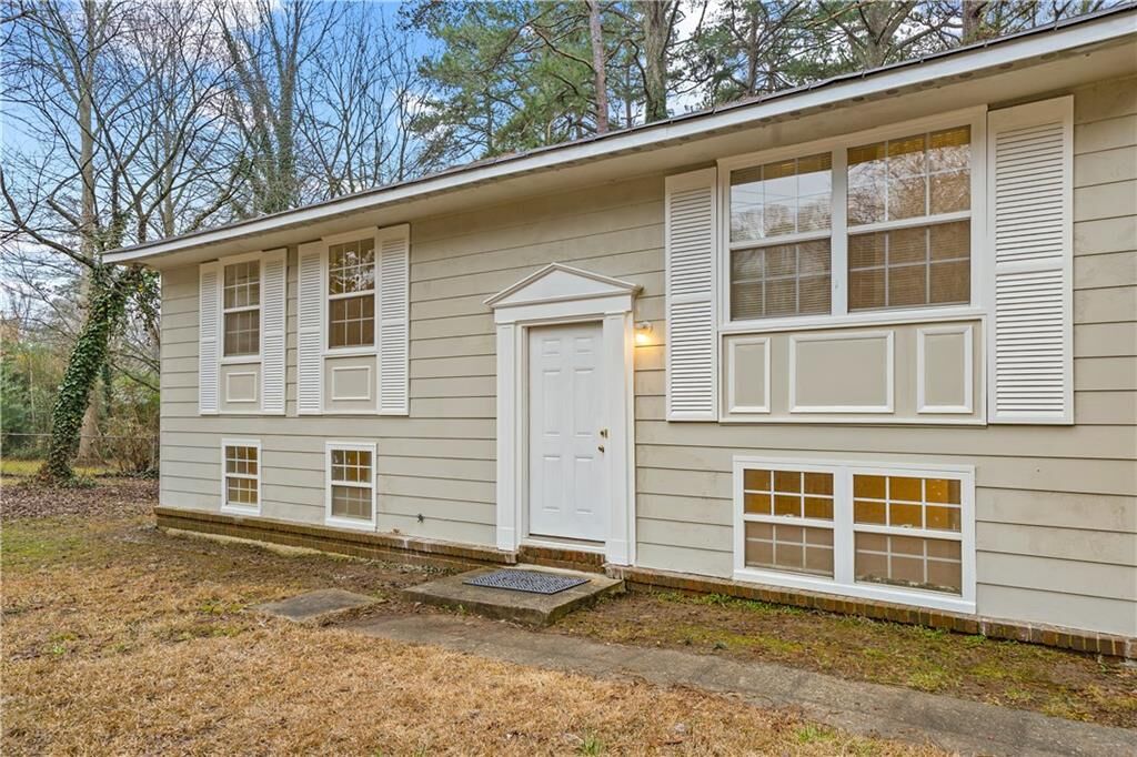 Property Photo:  6605 Black Bend Court  GA 30274 