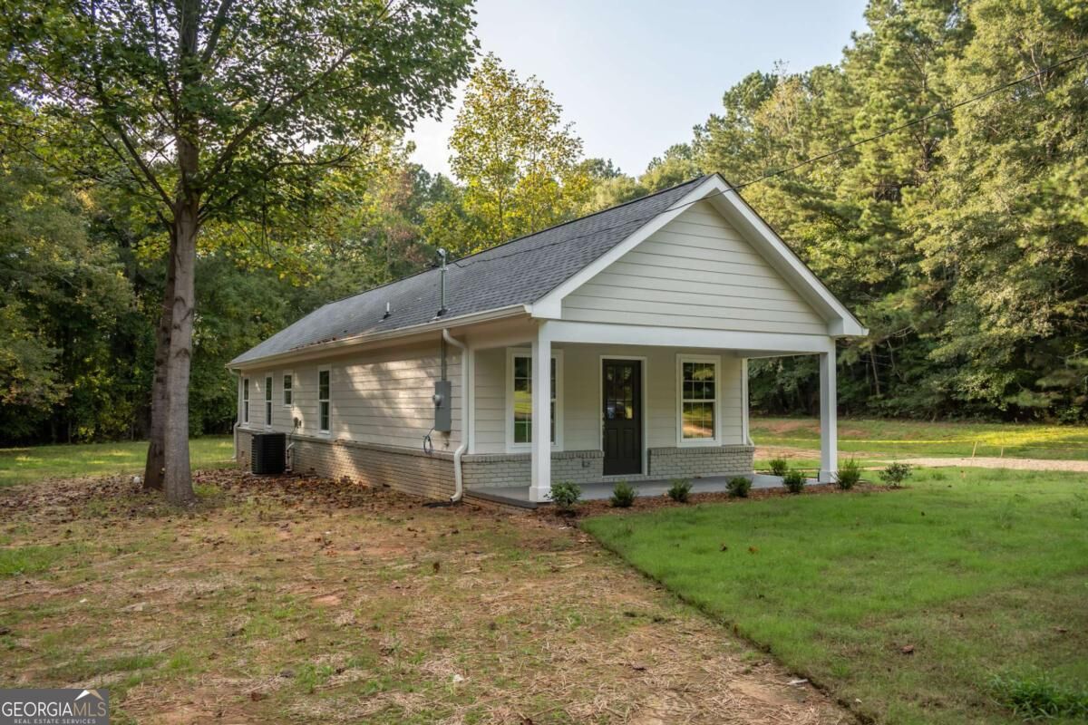 Property Photo:  1375 Spring Valley Road  GA 30683 