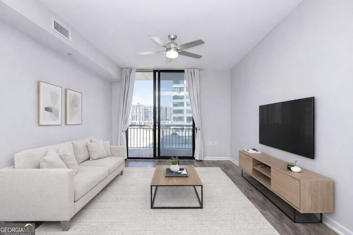 Property Photo:  3040 Peachtree Road NW 613  GA 30305 