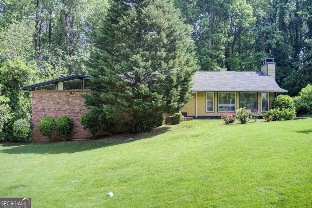 Property Photo: 2225 Beech Valley Drive SE GA 30080