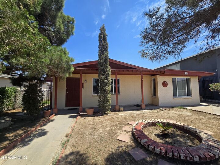 Property Photo:  226 Coronado Road  TX 79915 